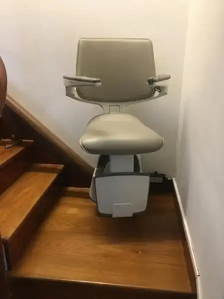 进口升降椅八万块，升上去就下不来！这钱花得冤不冤？